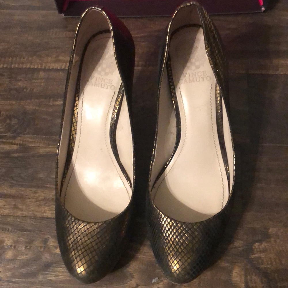 Vince Camuto Bronze Pump